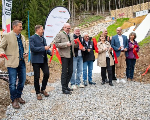 Fertigstellung des Gamechangers: Landing Bag-Anlage in Berchtesgaden feierlich eröffnet