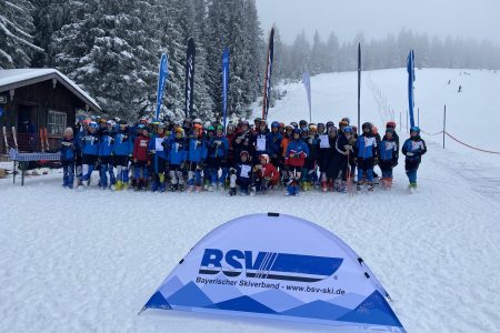 Helene Murböck und Kim-Noah Dehn sind die Tagessieger beim Riesenslalom Skiliga Bayern Schüler in Garmisch-Partenkirchen