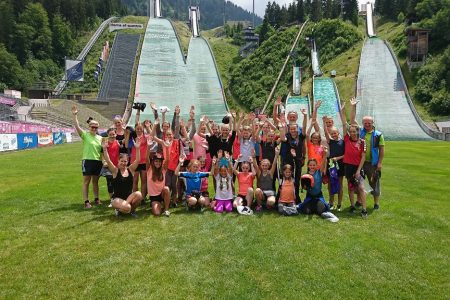 Bayerische Mädels mit starken Leistungen beim DSV Mädchencamp Skisprung