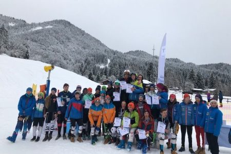 Hannah Gerg und Fabian Wagner gewinnen Skiliga Bayern Schüler Parallelrennen am Steckenberg